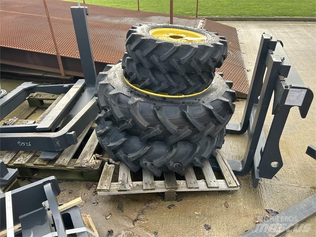 John Deere TYRES Farm machinery
