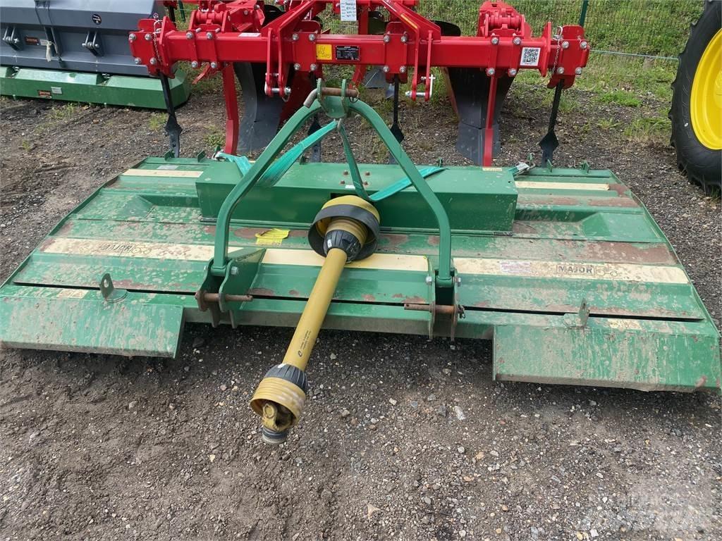 Major 9FT Pasture mowers and toppers