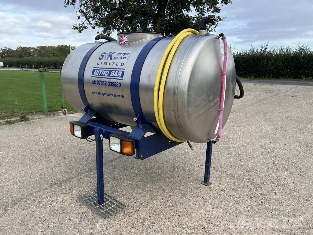  NITRO BAR Mineral spreaders