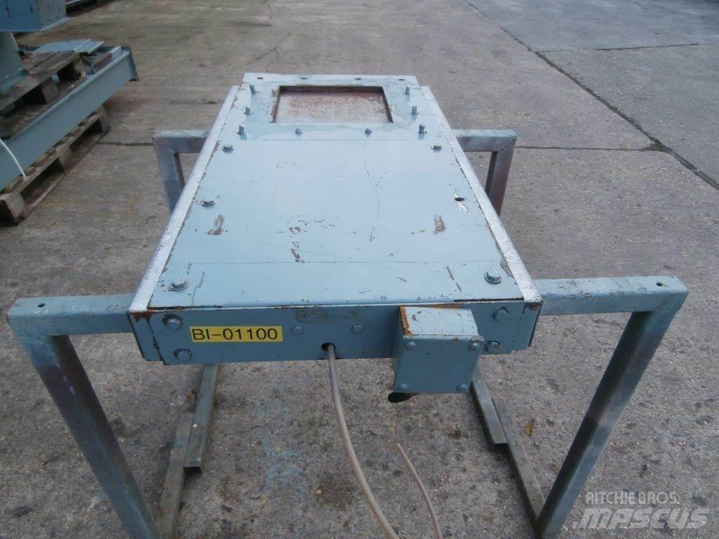 Turner PNUMATIC Farm machinery