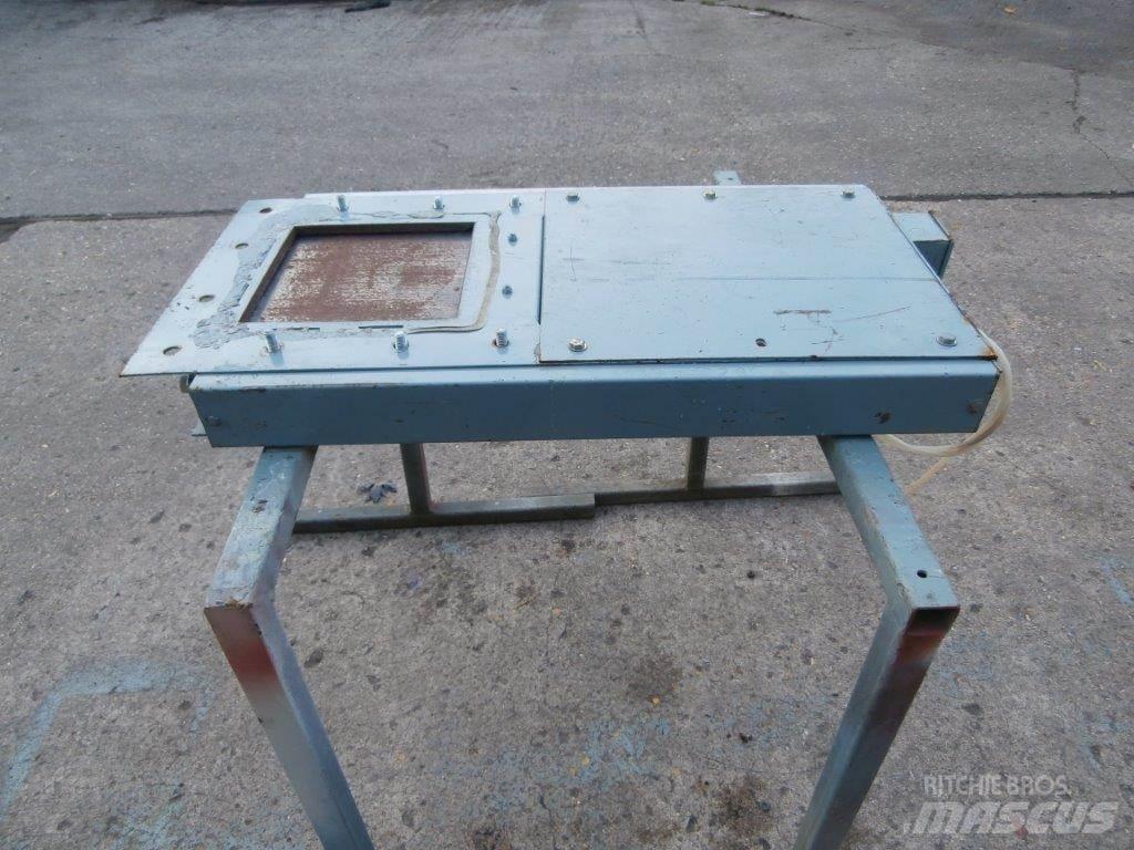 Turner PNUMATIC Farm machinery