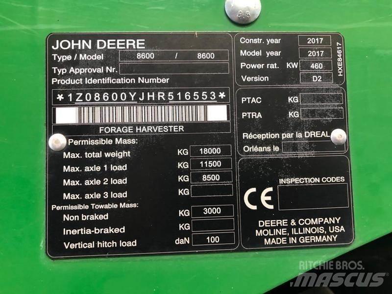 John Deere 8600 Farm machinery