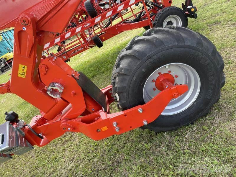 Kuhn VariLeader Reversible ploughs