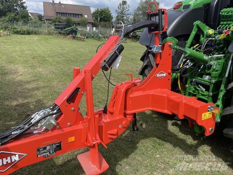 Kuhn VariLeader Reversible ploughs