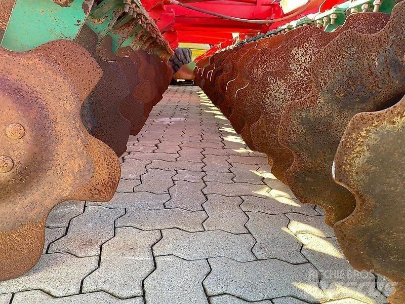 Unia Ursus 500 Disc harrows