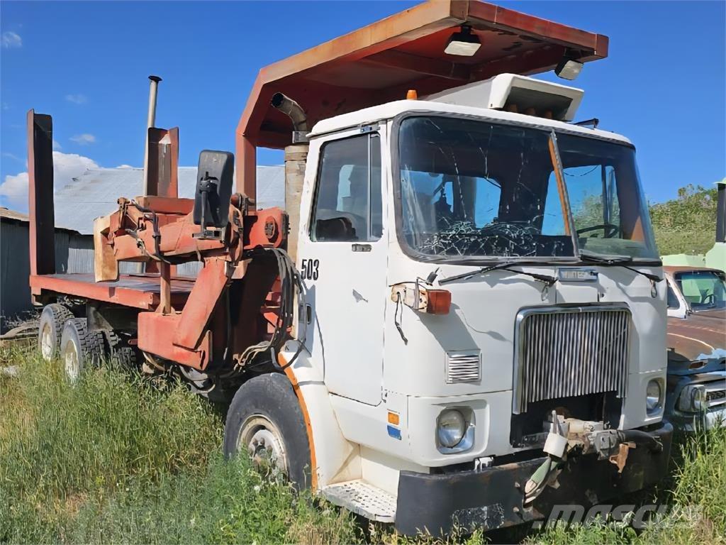  Ton-Right 890 Bale clamps