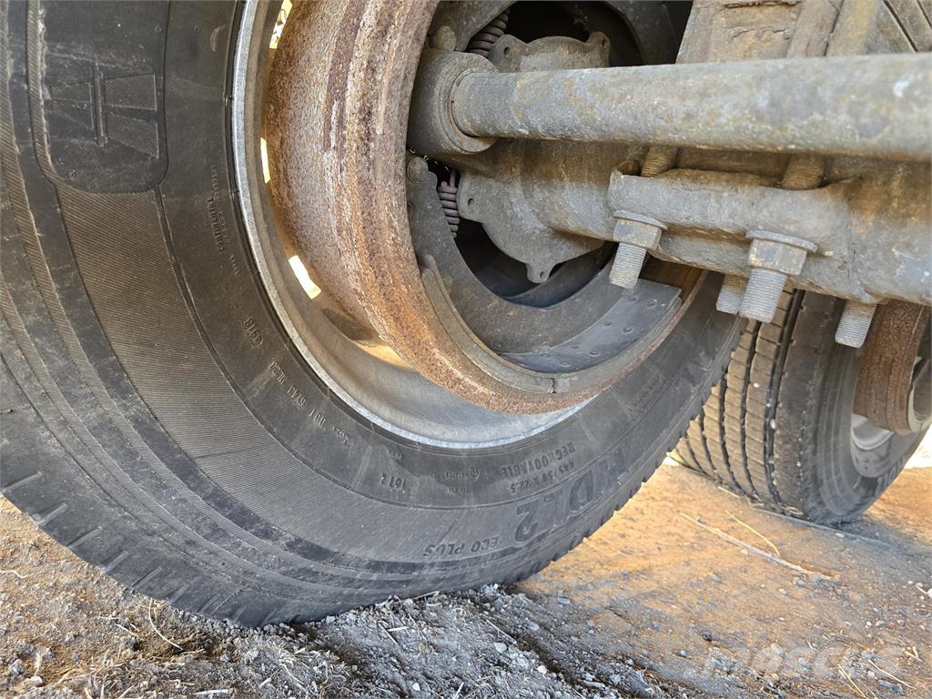 Wabash 53' Box Trailers