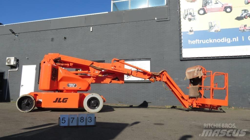 JLG E400AJPN Articulated boom lifts