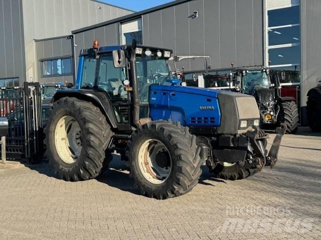Valtra 8550 Hitech! Tractors