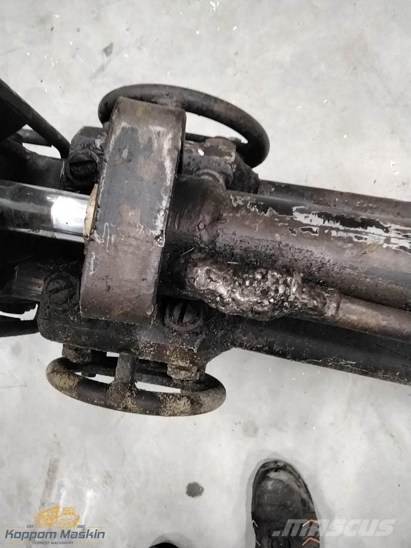 Ösa 374 Loader cranes