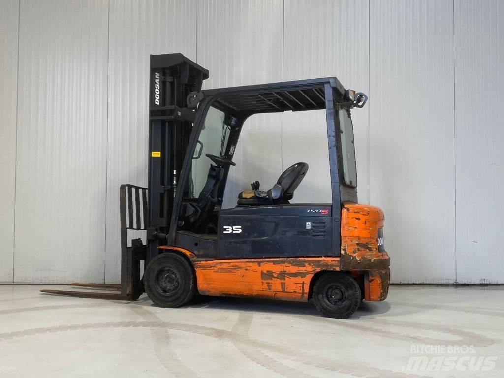 Doosan B35X-5 Electric forklift trucks