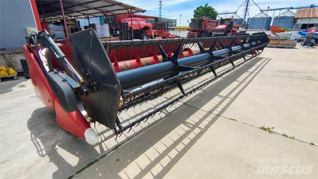 Case IH 3020 Harvester heads