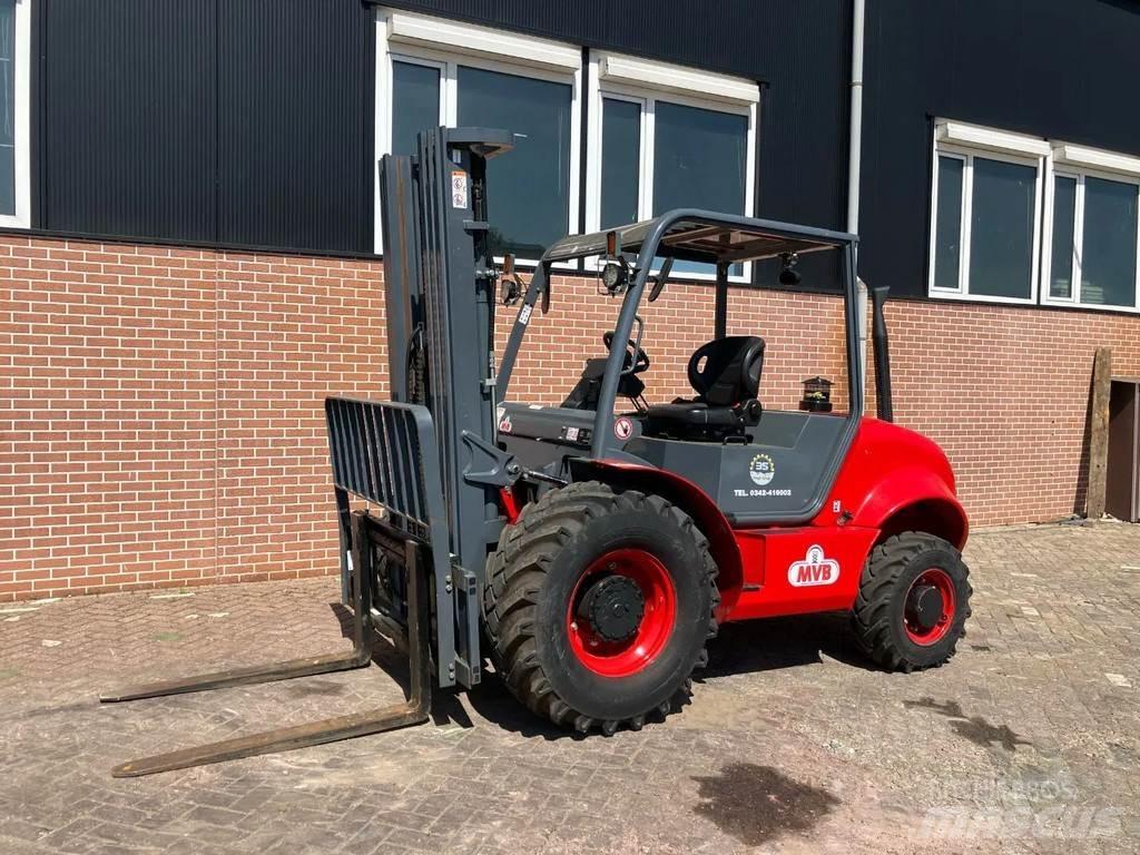 JAC CPCD35 Rough terrain truck
