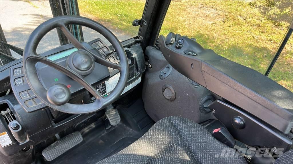 Yale GDP 25 VX Diesel trucks