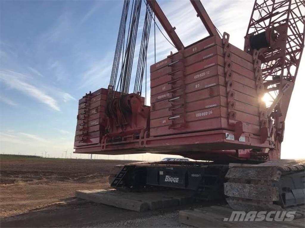 Manitowoc 16000 Track mounted cranes