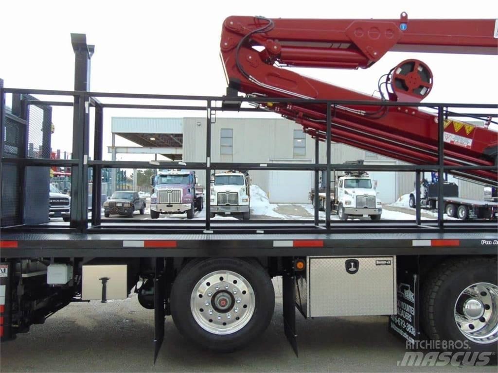 BIK FC-75 Truck mounted cranes