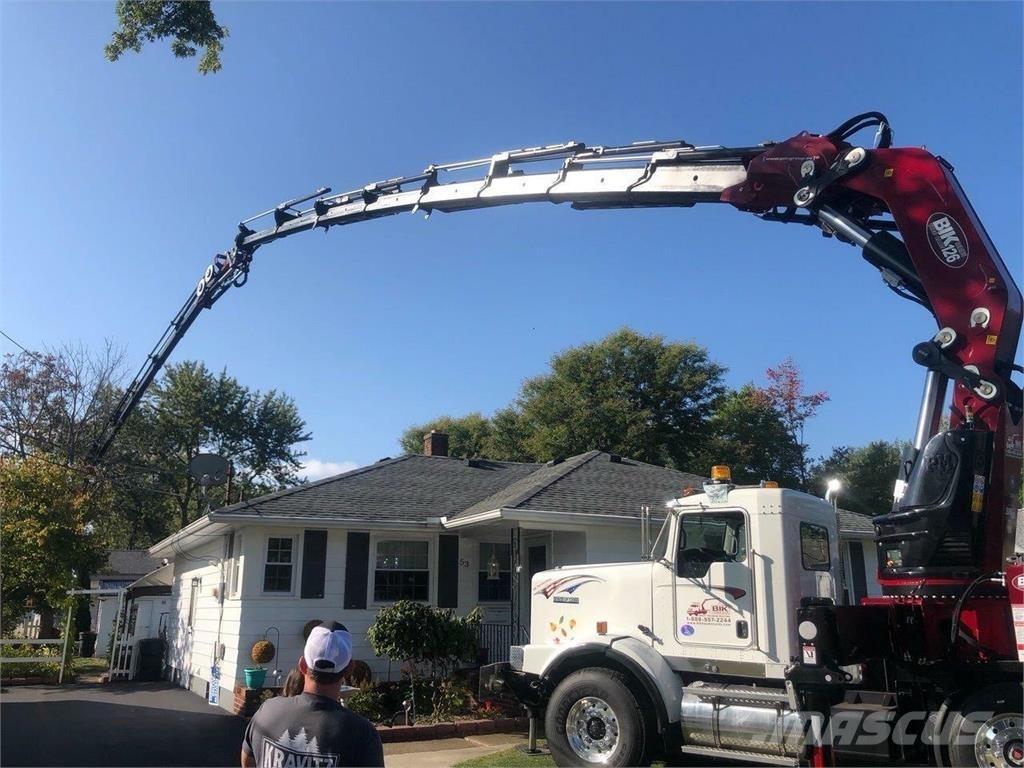 BIK TC-126 Truck mounted cranes
