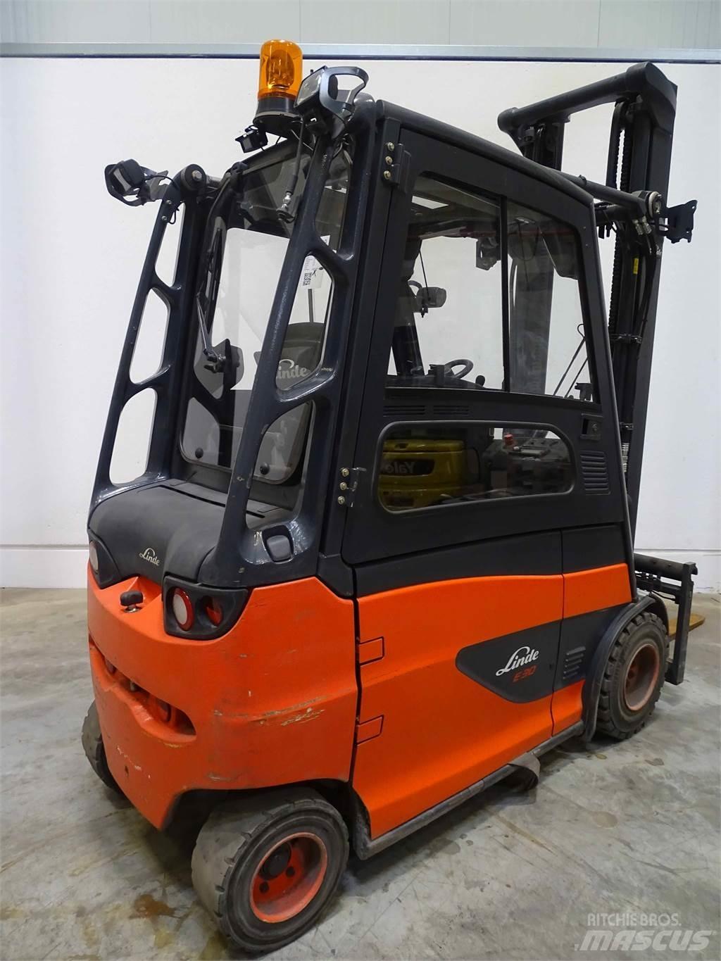 Linde E30 Electric forklift trucks