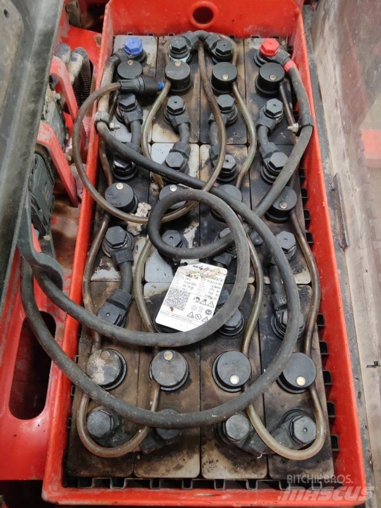 Linde L14 Pedestrian stacker