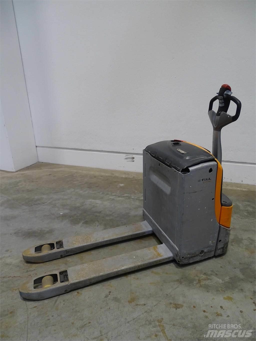 Still EXU16 Low lifter