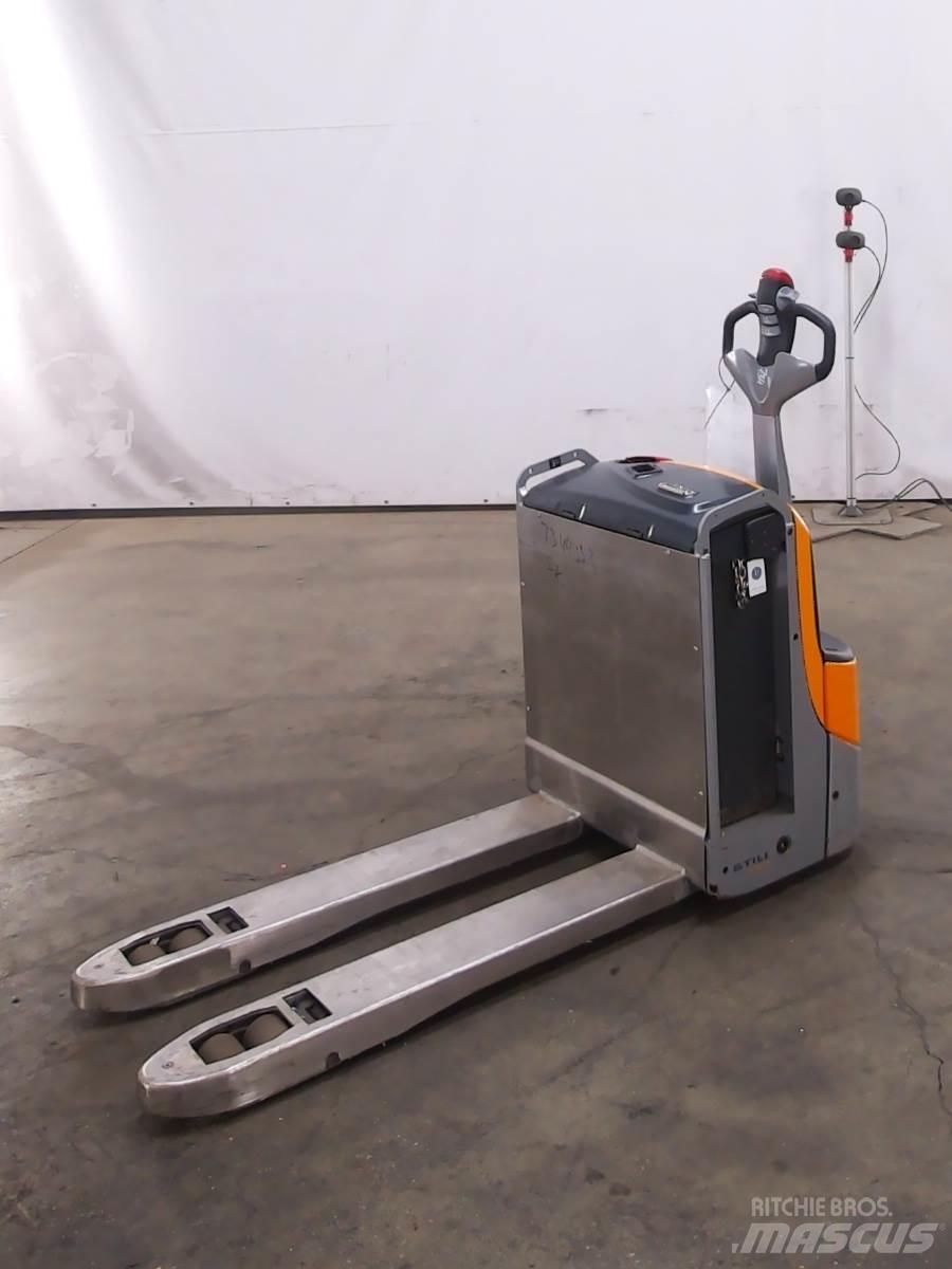 Still EXU18 Low lifter
