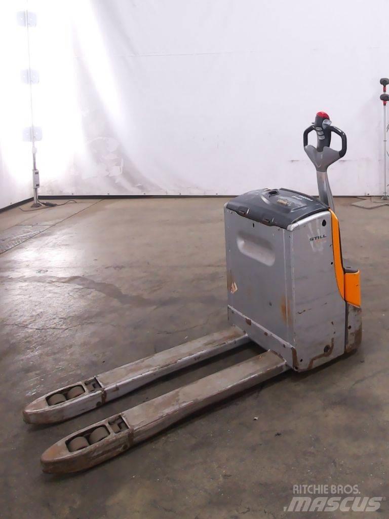 Still EXU18 Low lifter
