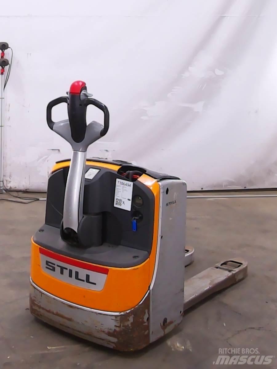 Still EXU18 Low lifter