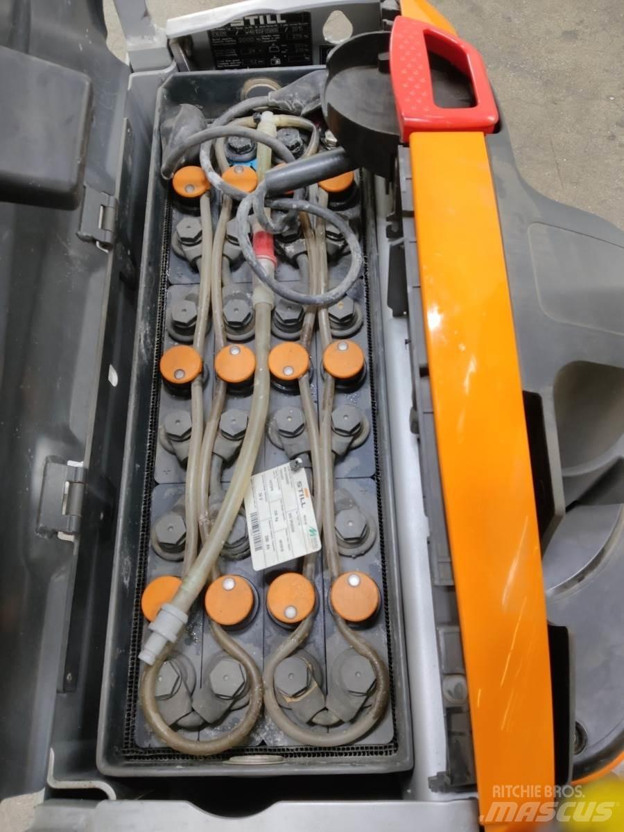 Still EXU20 Low lifter
