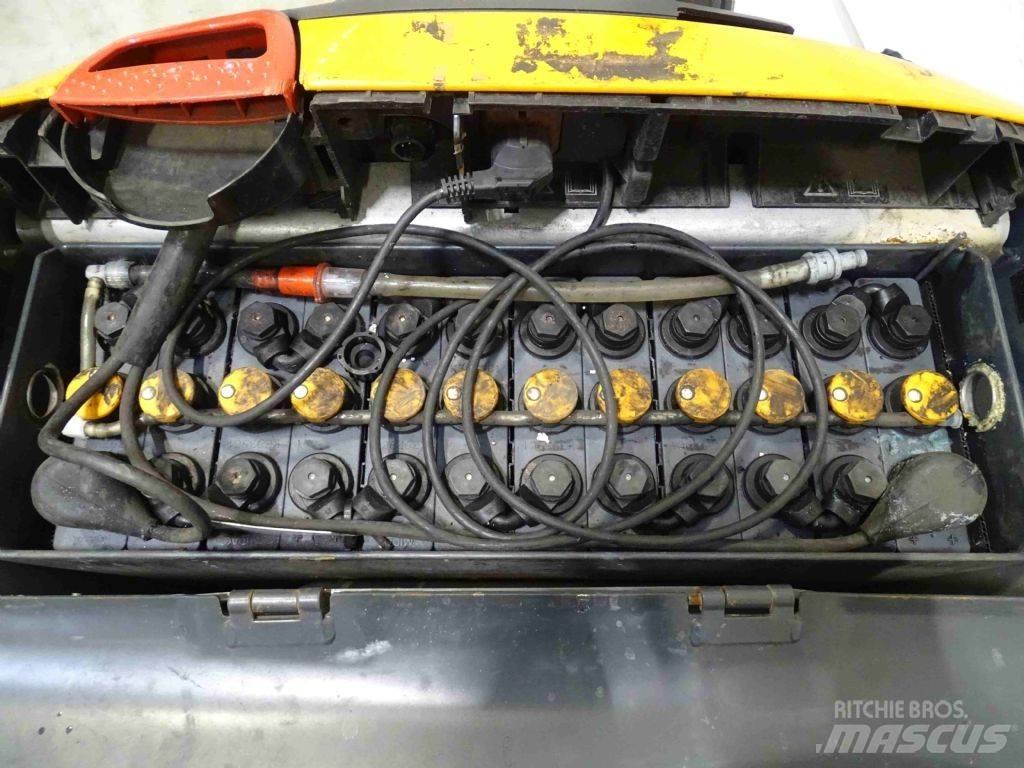 Still EXU20 Low lifter