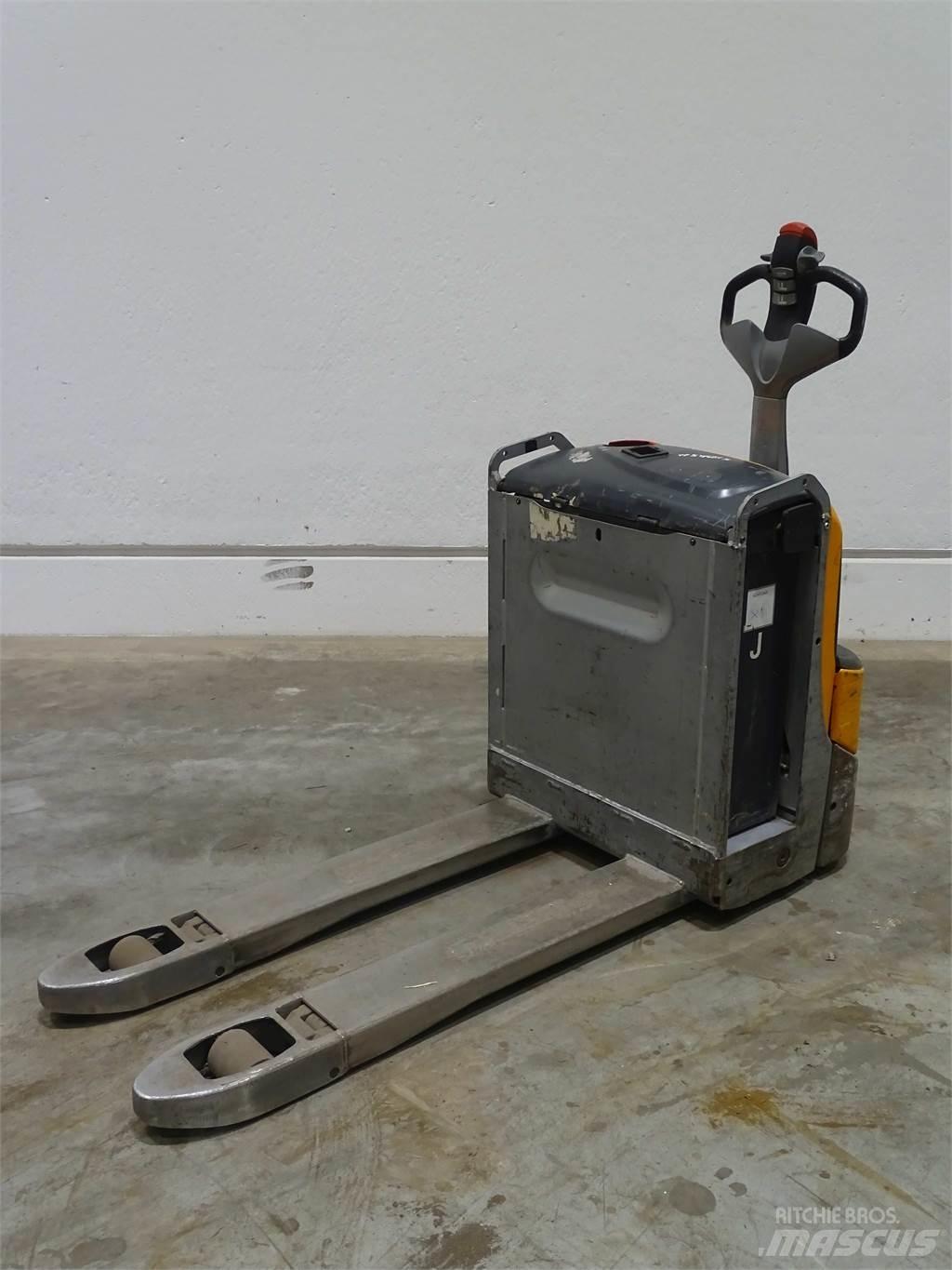 Still EXU20 Low lifter