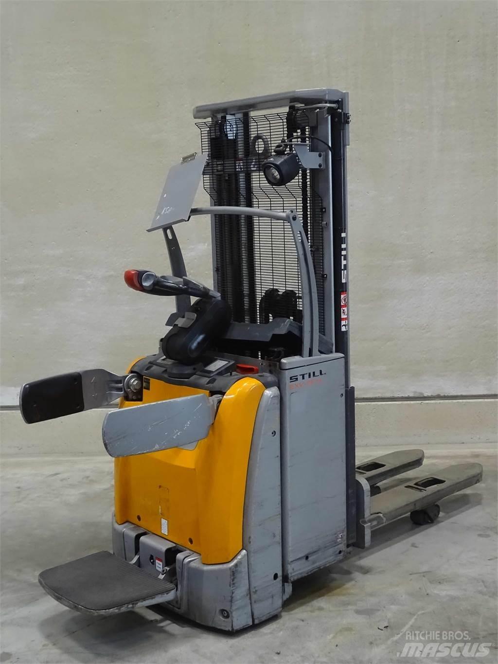 Still EXV-SF14I Pedestrian stacker