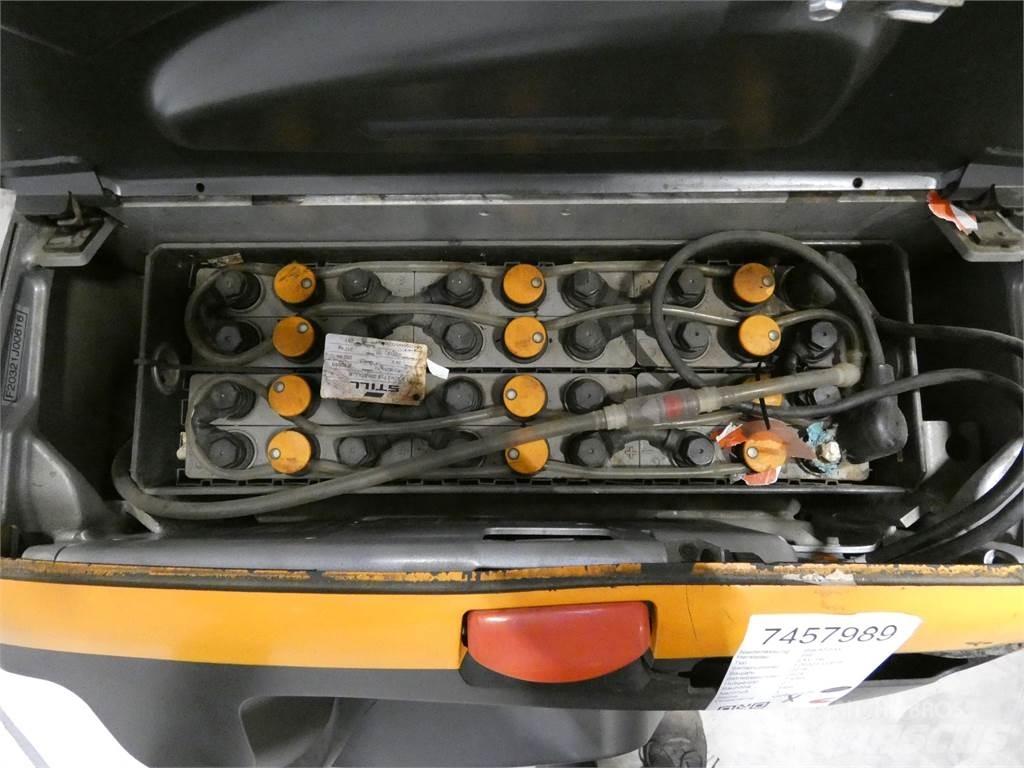 Still EXV14C Pedestrian stacker