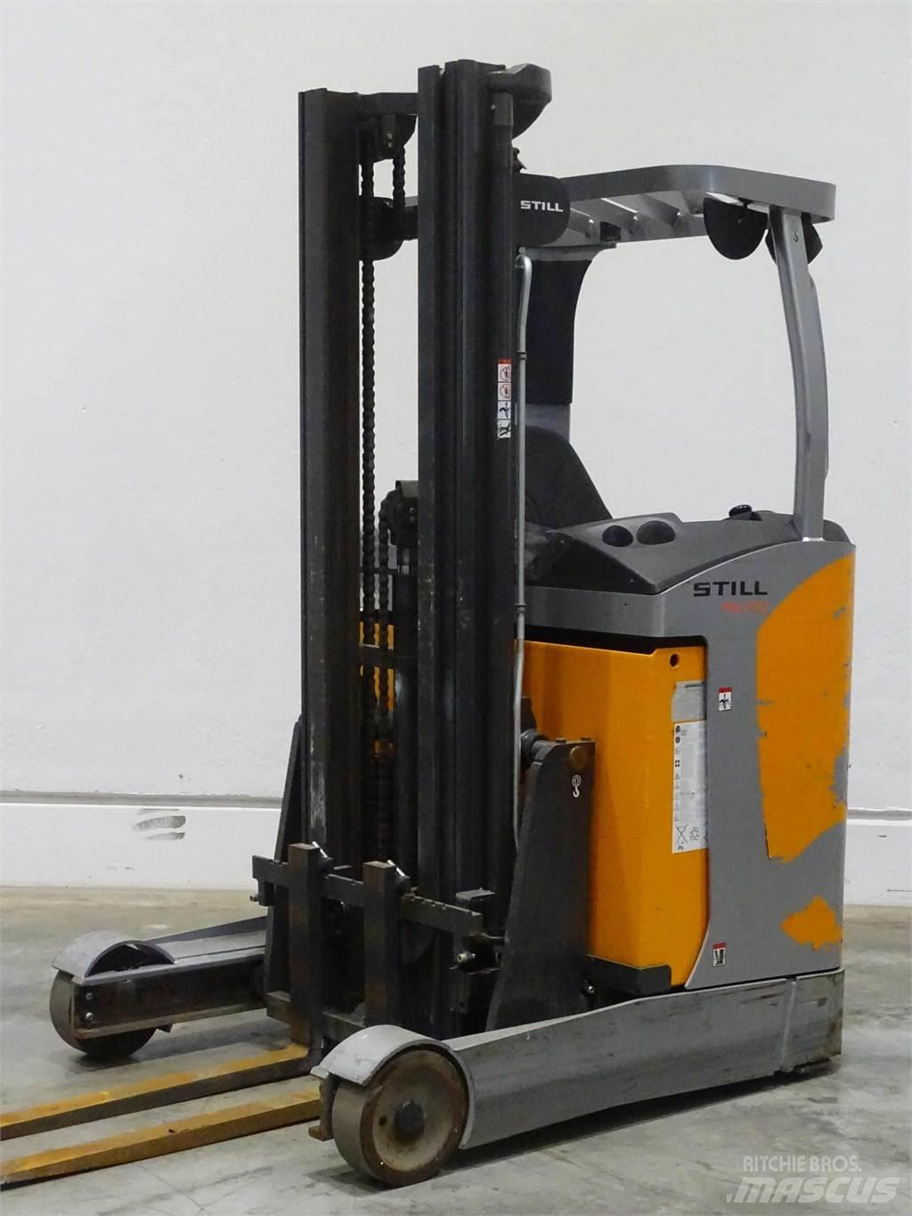 Still FM-X10 Reach truck