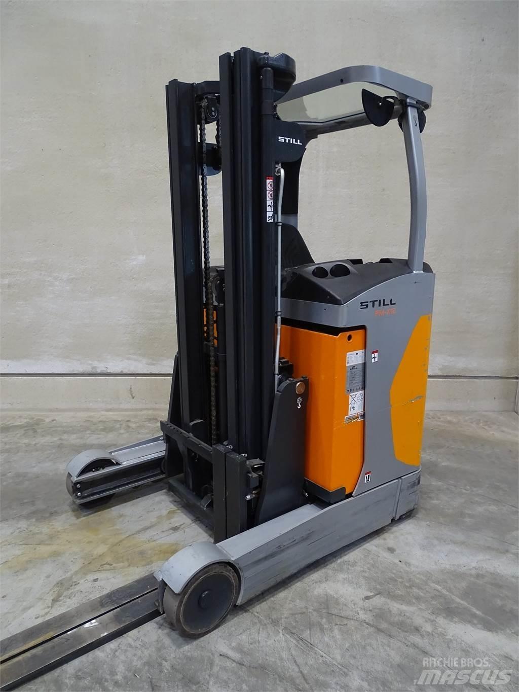 Still FM-X12 Reach truck