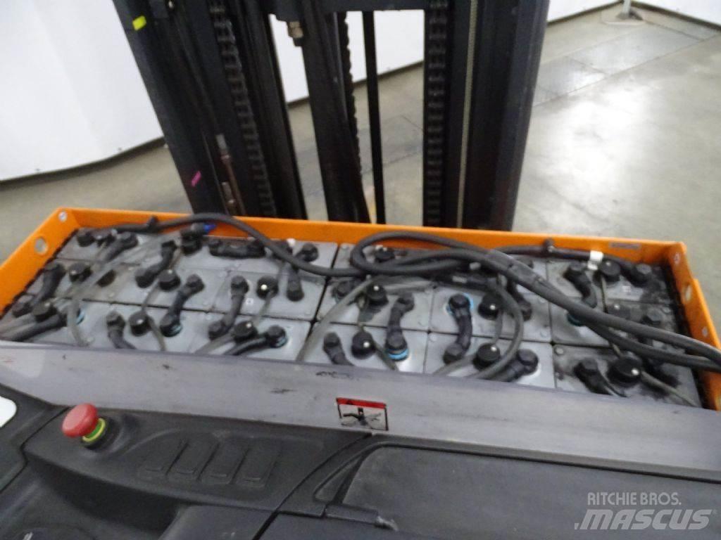 Still FM-X14 Reach truck