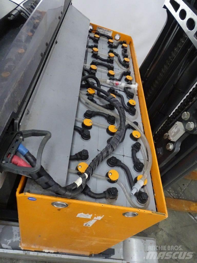 Still FM-X14 Reach truck