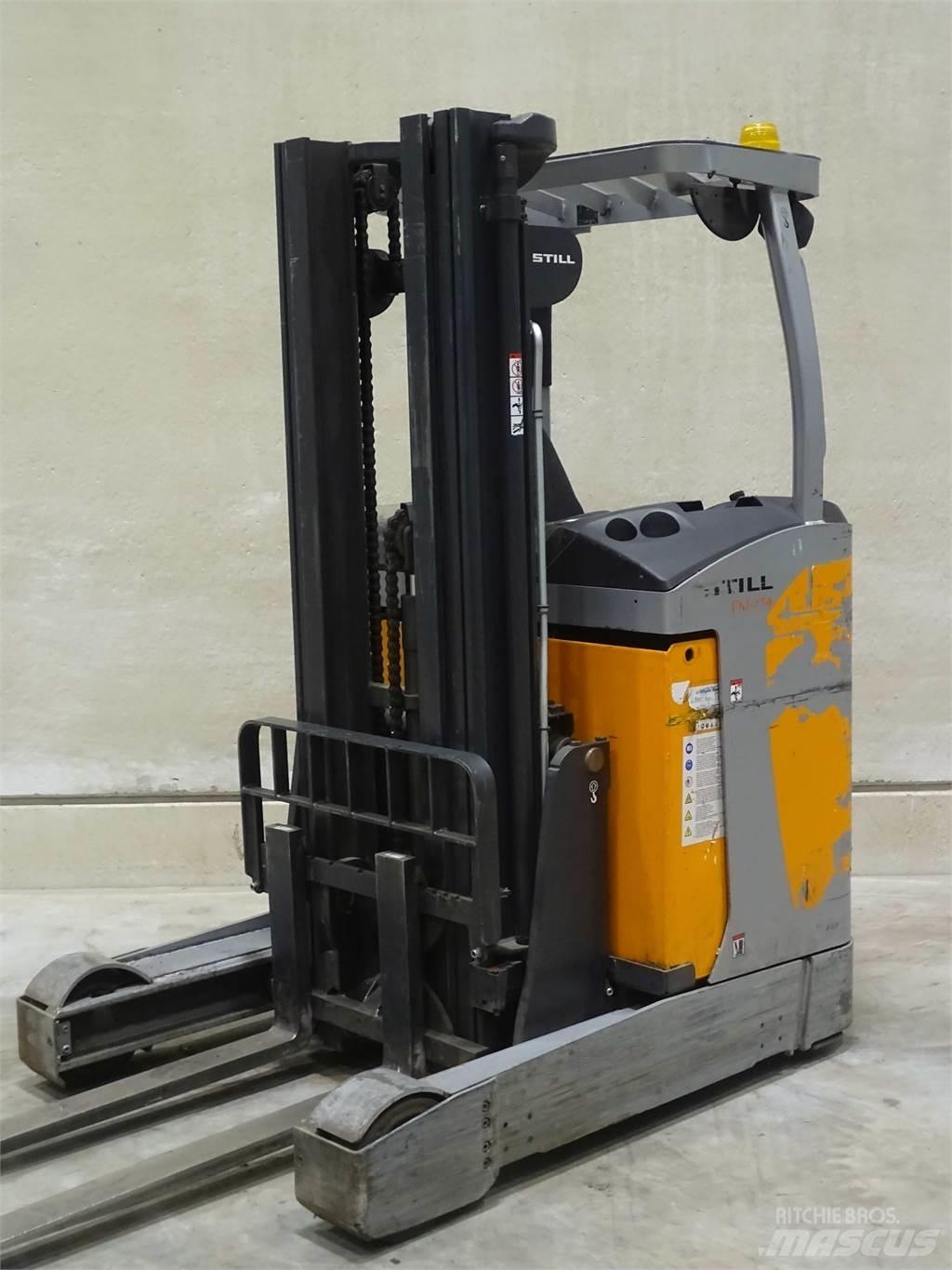 Still FM-X14 Reach truck