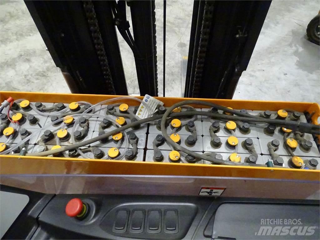 Still FM-X14 Reach truck