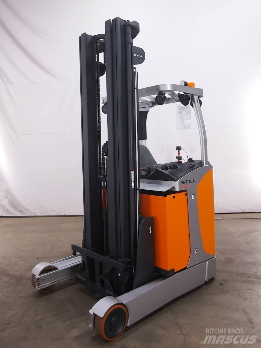Still FM-X17 Reach truck