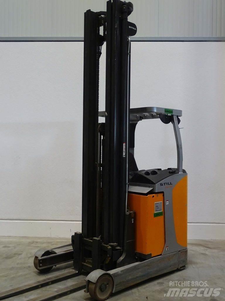 Still FM-X17 Reach truck