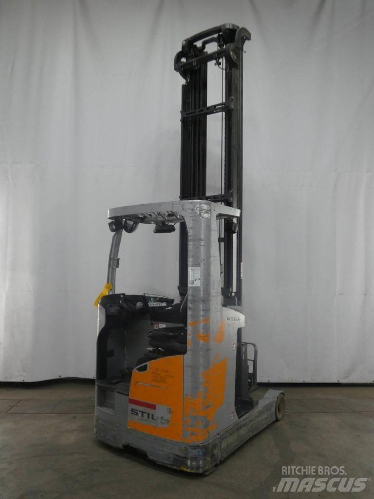 Still FM-X17 Reach truck
