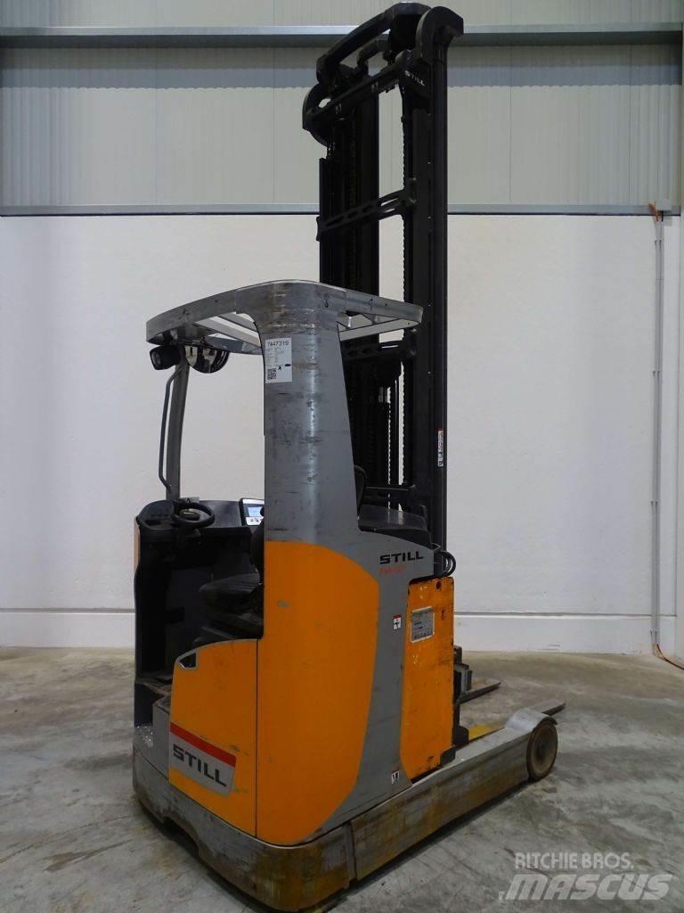 Still FM-X17 Reach truck