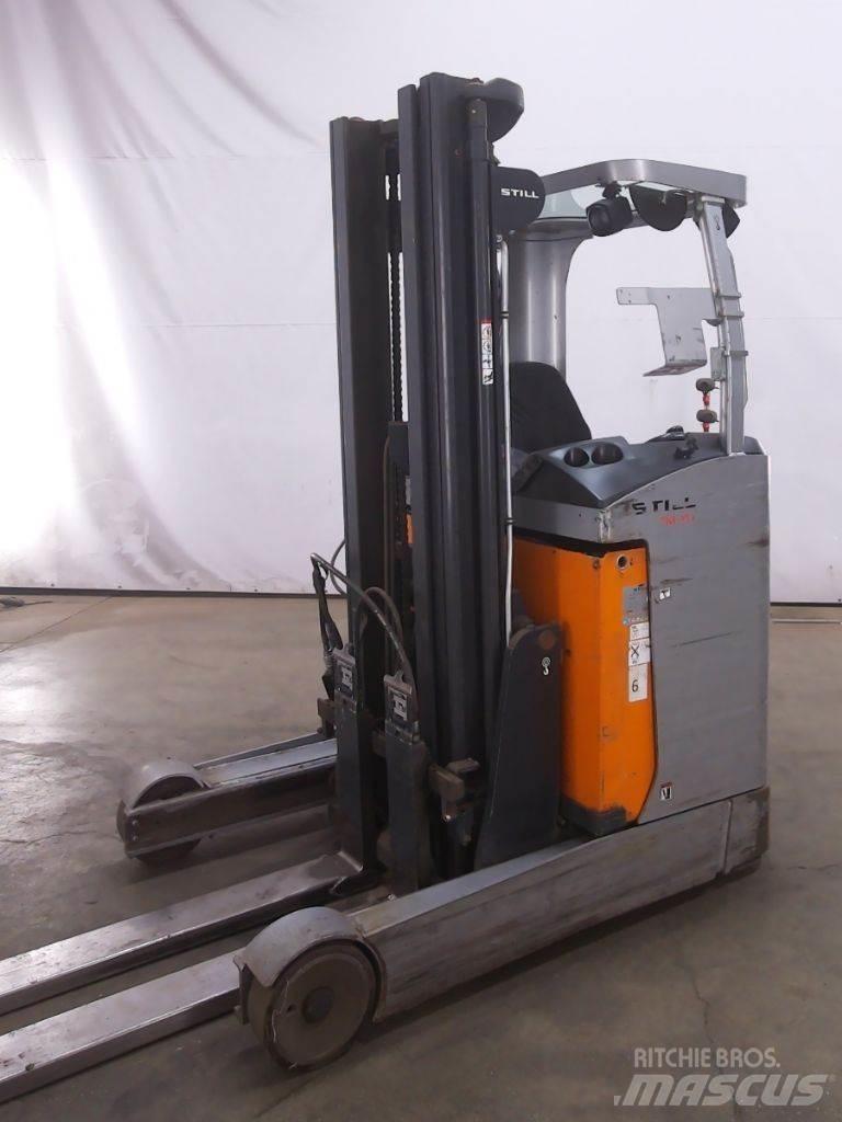 Still FM-X17 Reach truck
