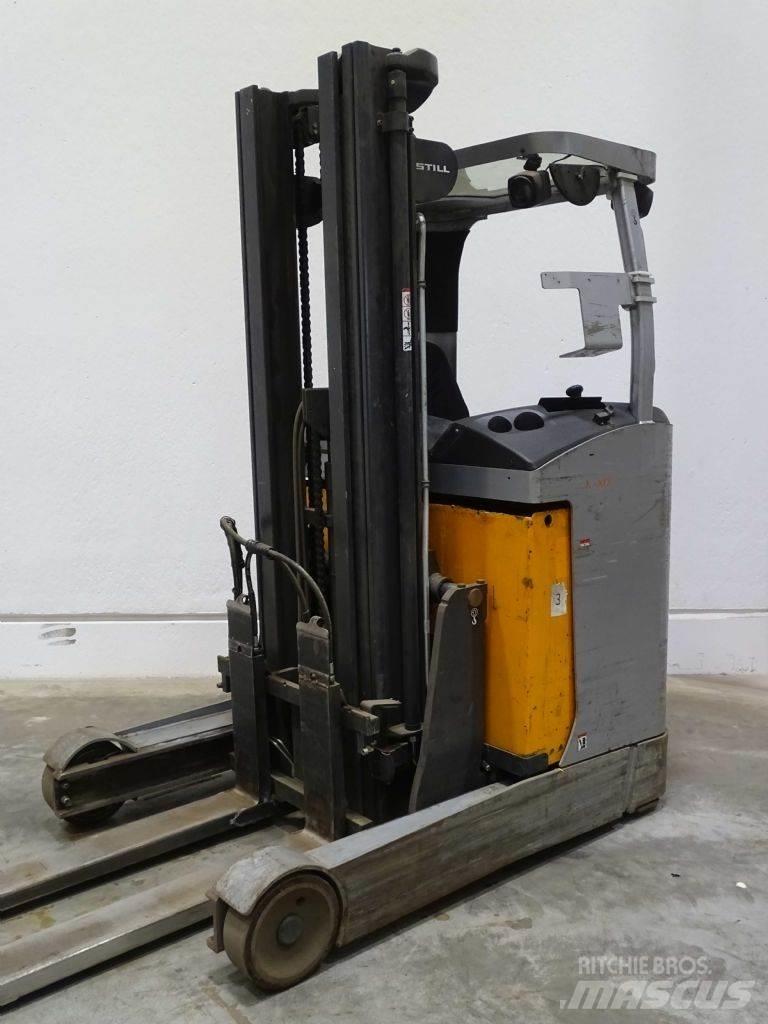 Still FM-X17 Reach truck