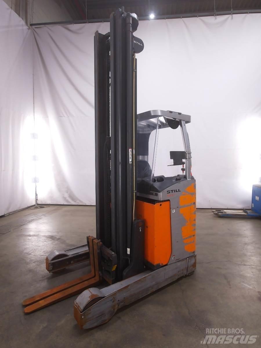 Still FM-X17 Reach truck