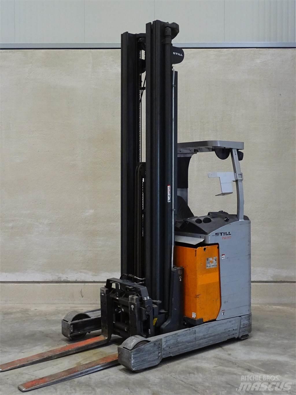 Still FM-X17 Reach truck