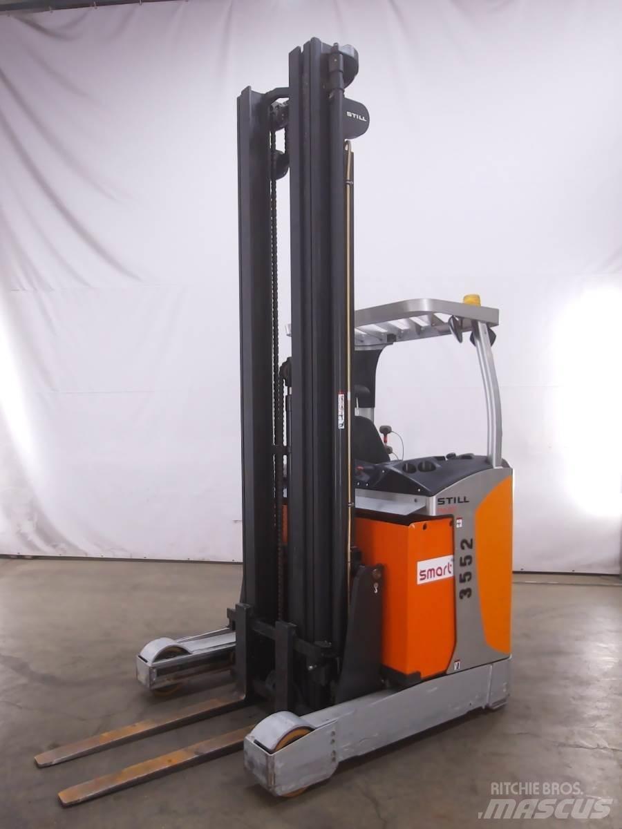 Still FM-X17 Reach truck
