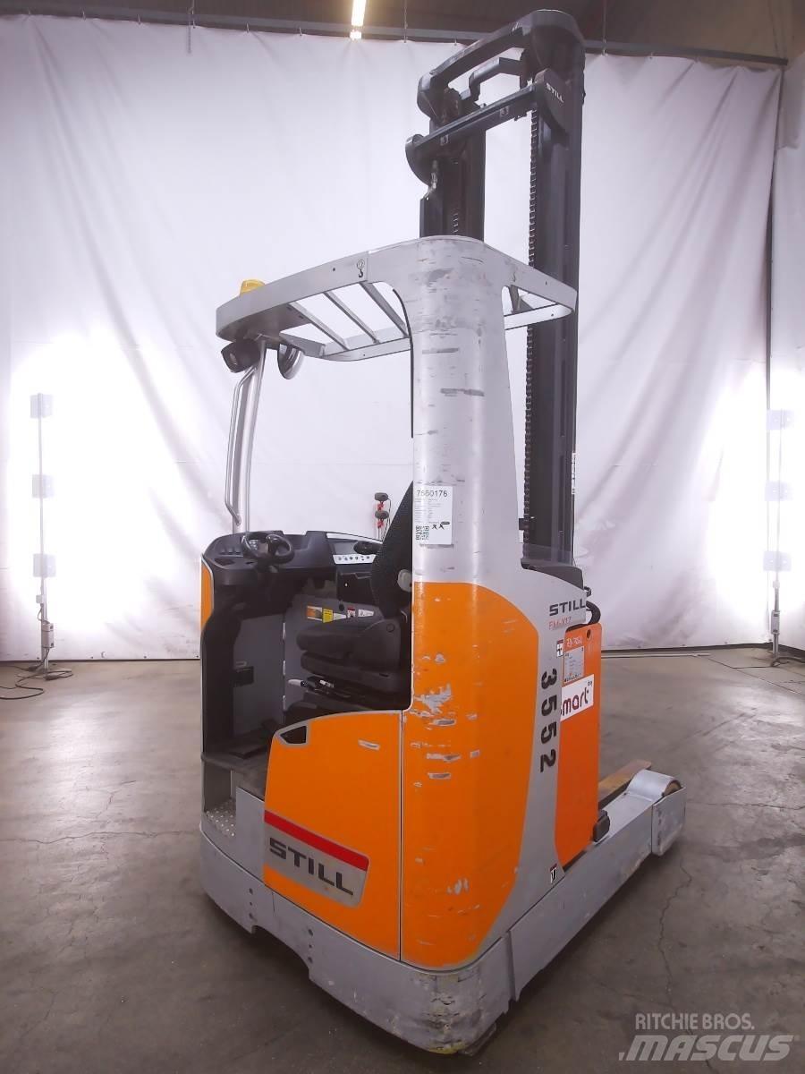 Still FM-X17 Reach truck