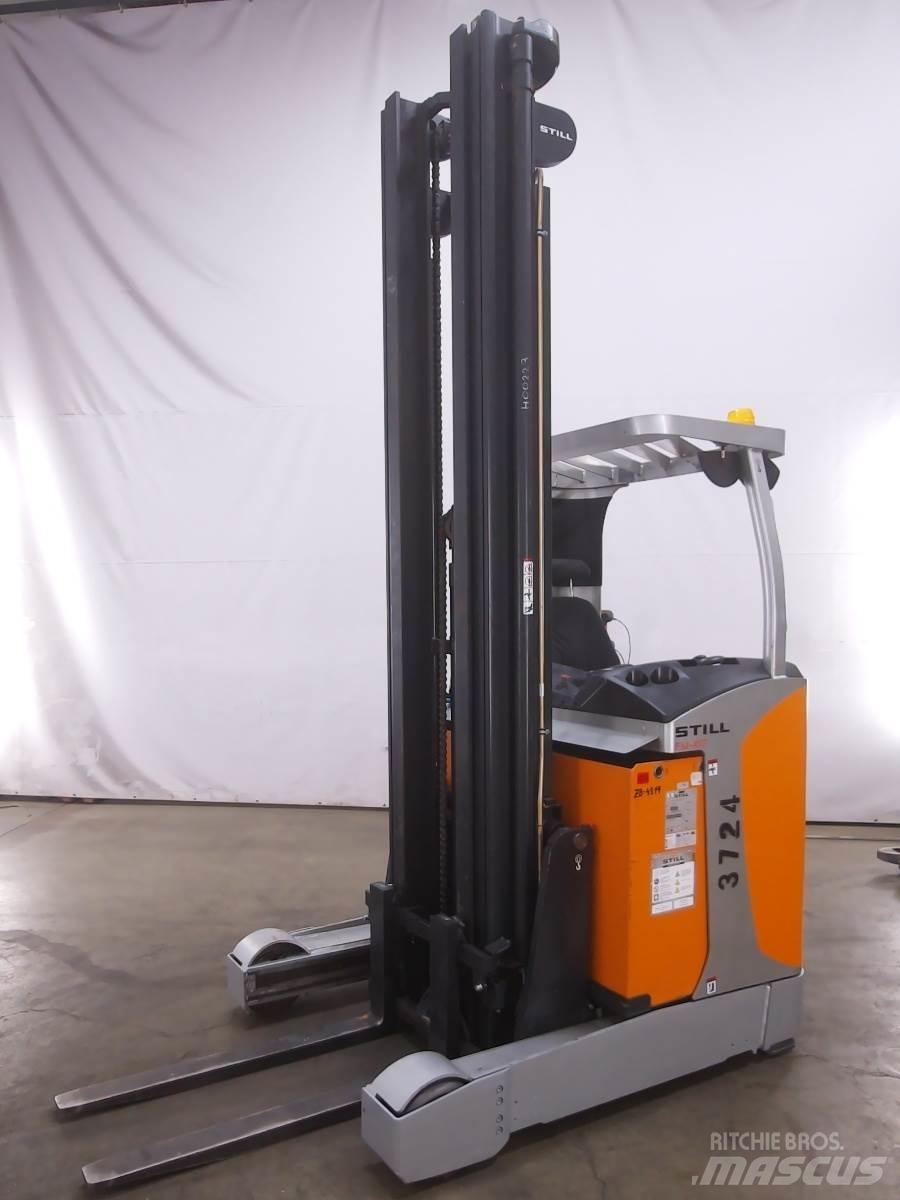 Still FM-X17 Reach truck