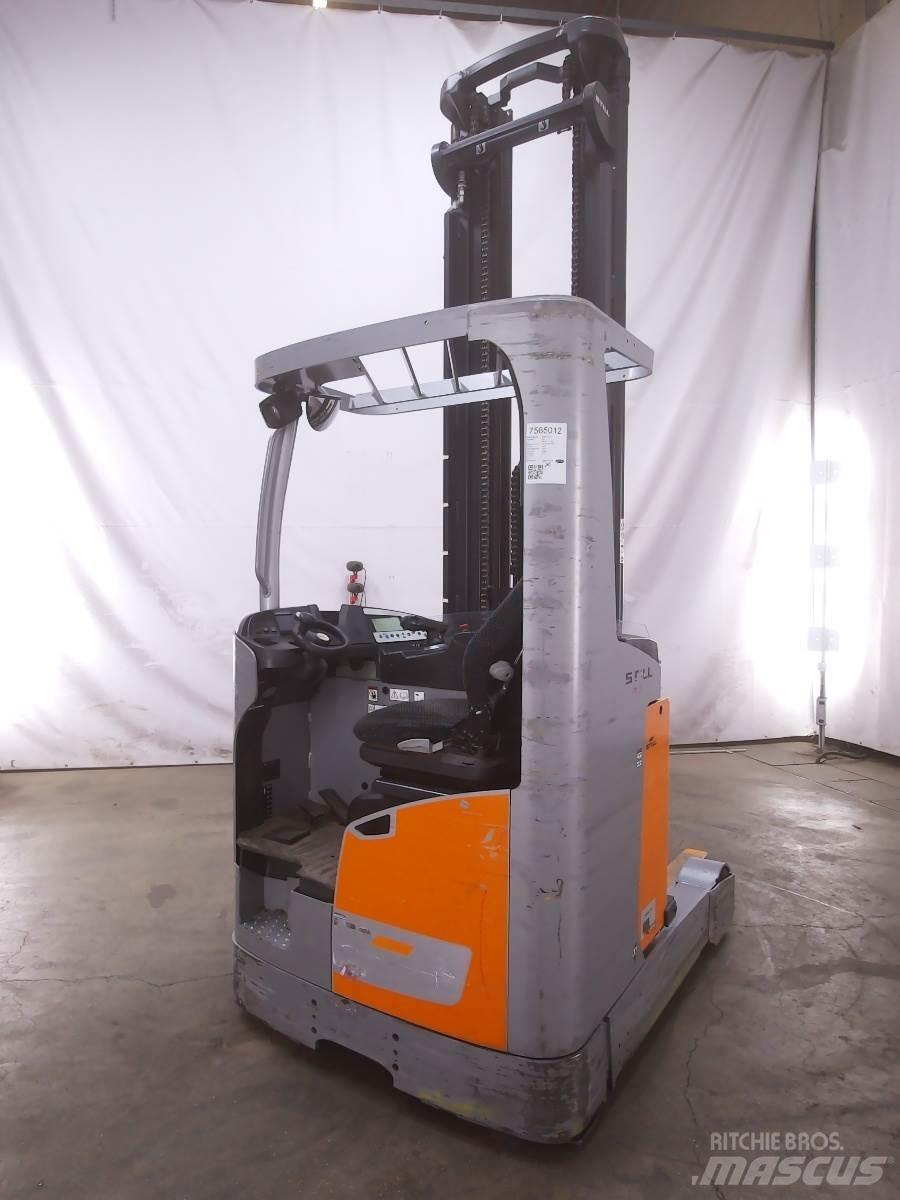 Still FM-X17 Reach truck